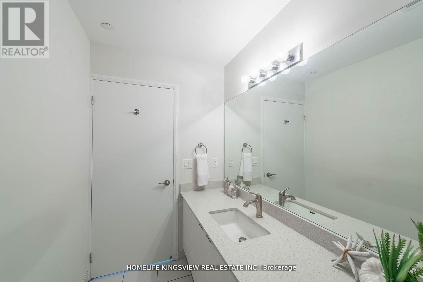 808 - 2910 Highway 7 Road W, Vaughan, Ontario  L4K 0H8 - Photo 24 - N12074607