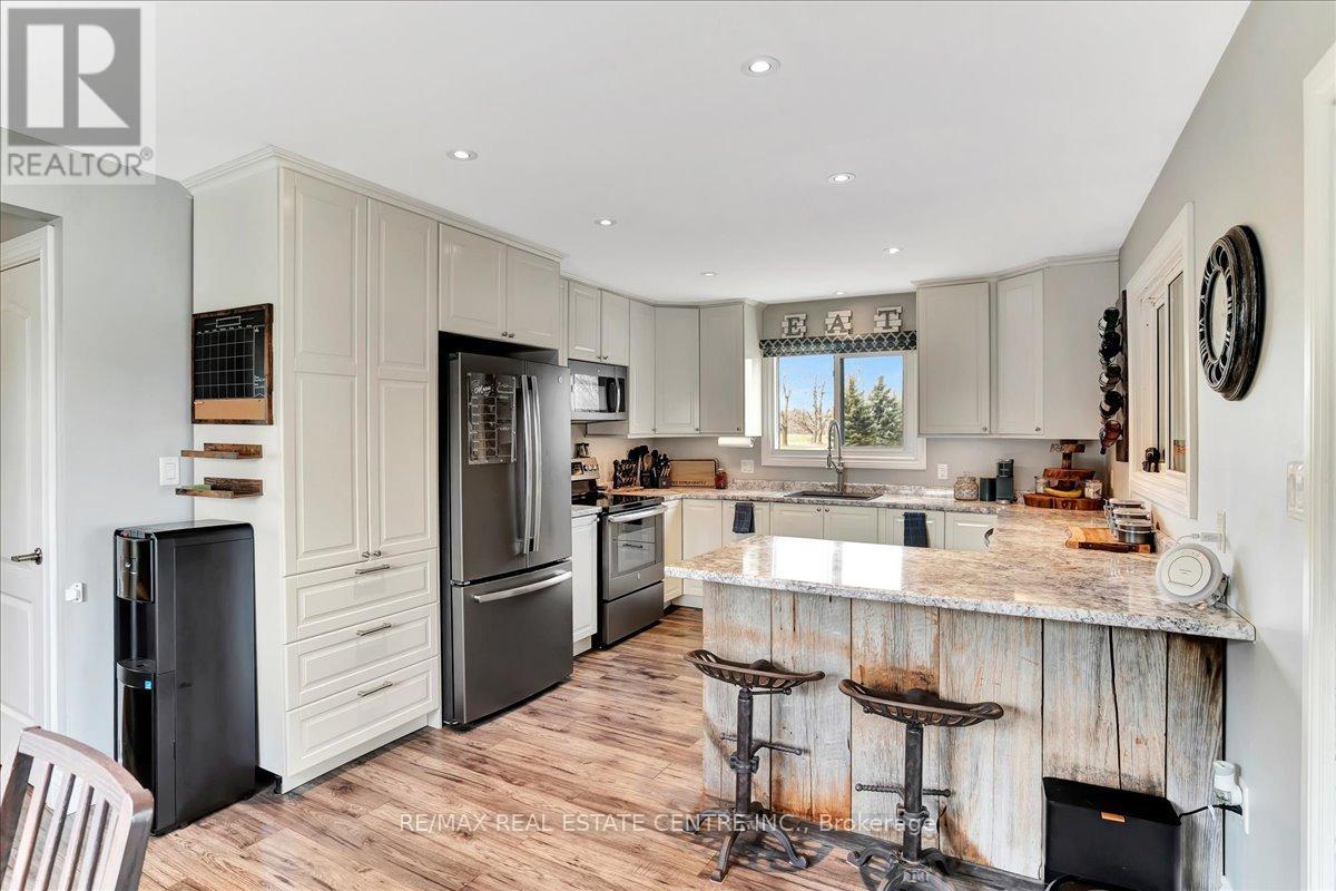 359 First Line, Haldimand, Ontario  N0A 1H0 - Photo 15 - X12077770