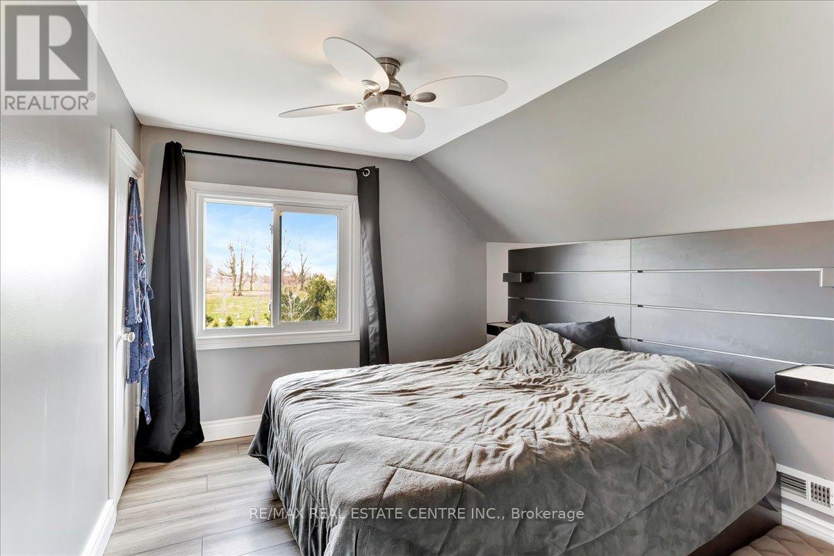 359 First Line, Haldimand, Ontario  N0A 1H0 - Photo 21 - X12077770