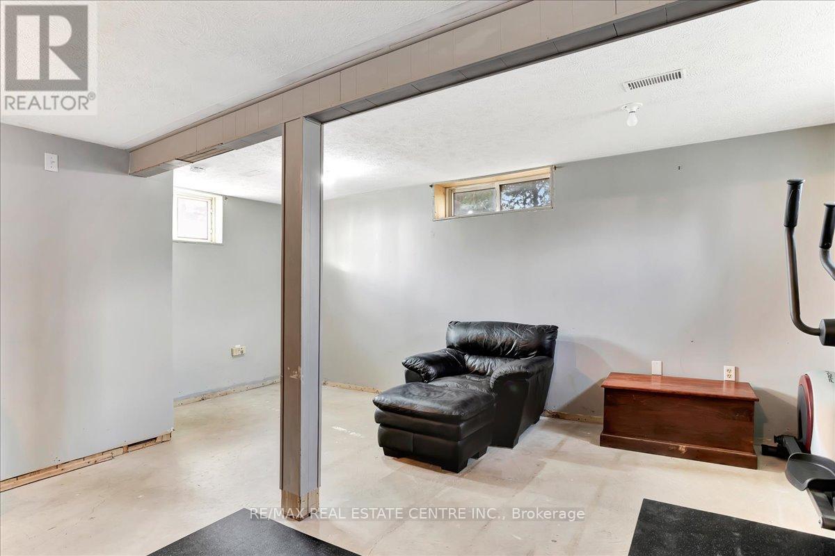 359 First Line, Haldimand, Ontario  N0A 1H0 - Photo 27 - X12077770