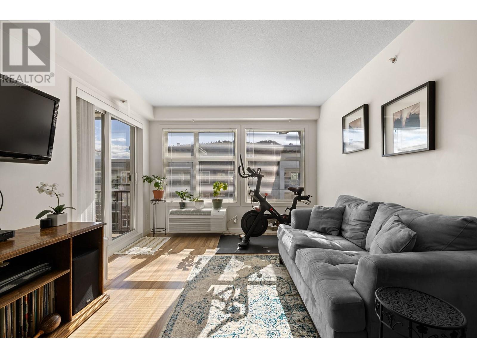 547 Yates Road Unit# 406 Kelowna Photo 8