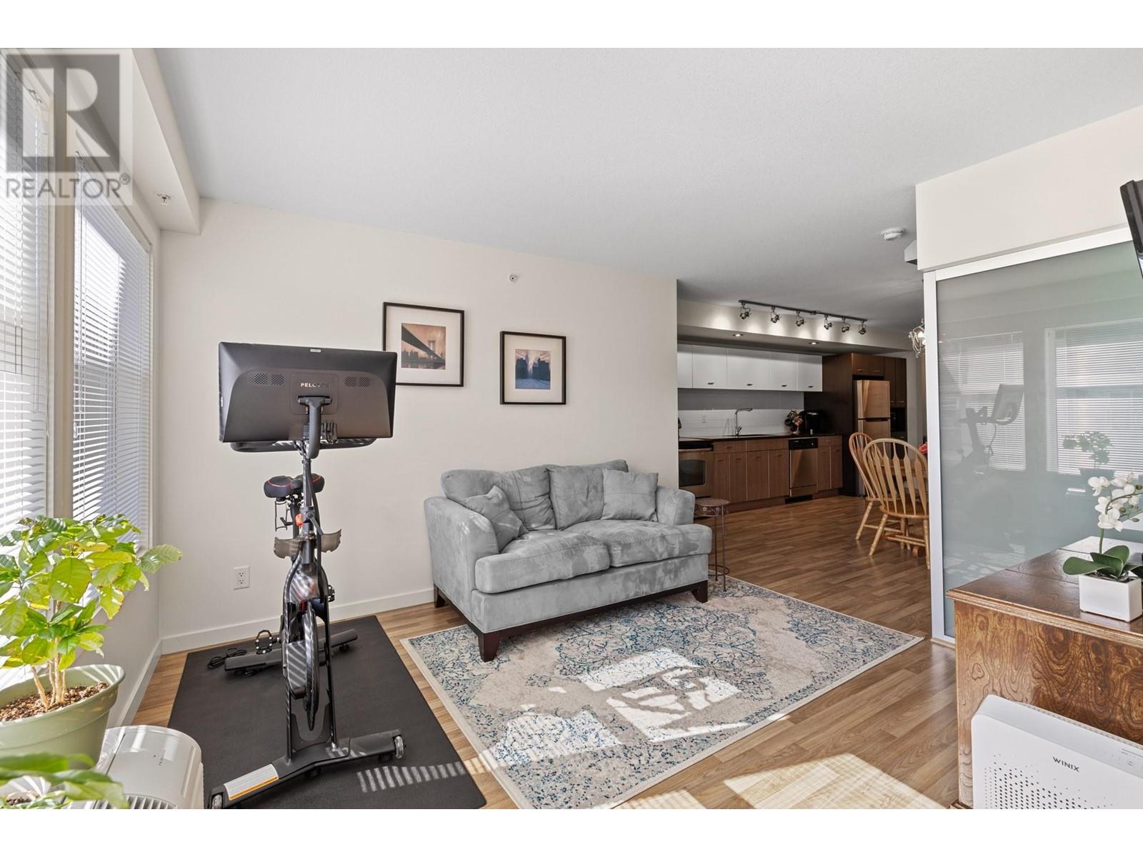 547 Yates Road Unit# 406 Kelowna Photo 9