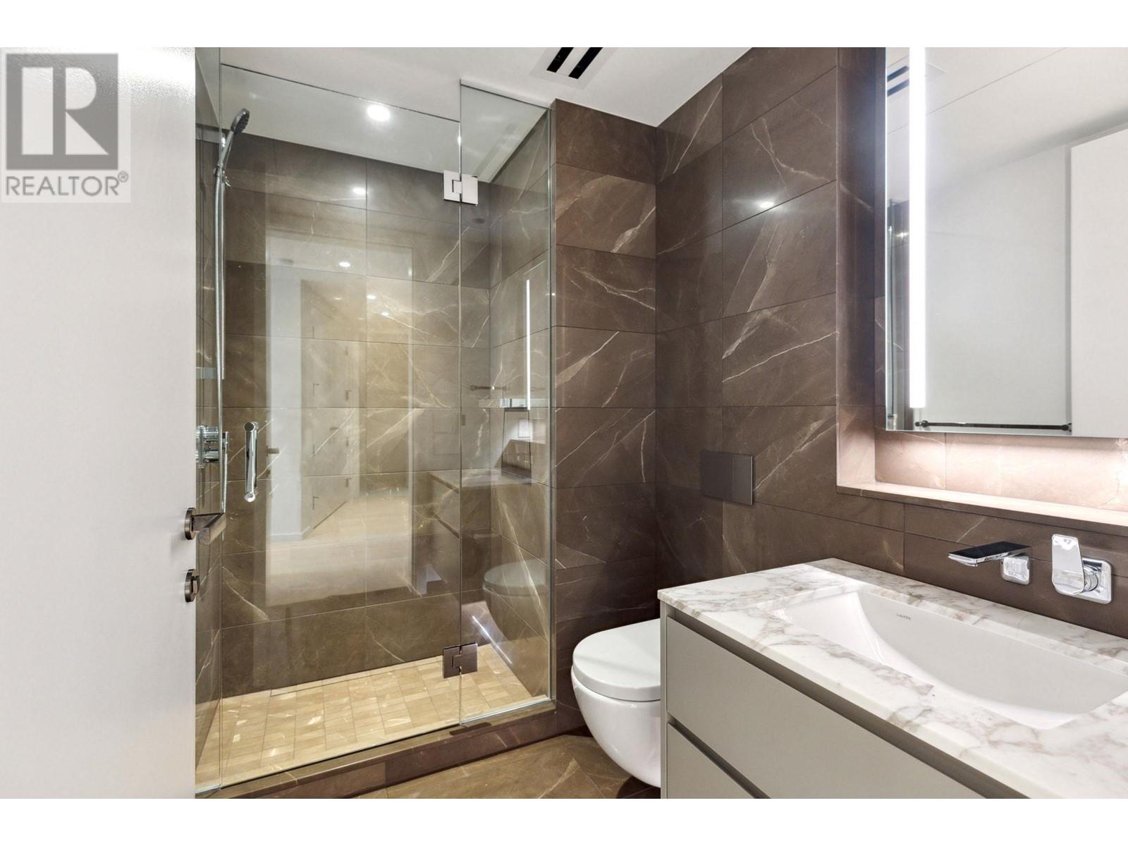 Listing Picture 19 of 33 : 803 1601 QUEBEC STREET, Vancouver / 溫哥華 - 魯藝地產 Yvonne Lu Group - MLS Medallion Club Member