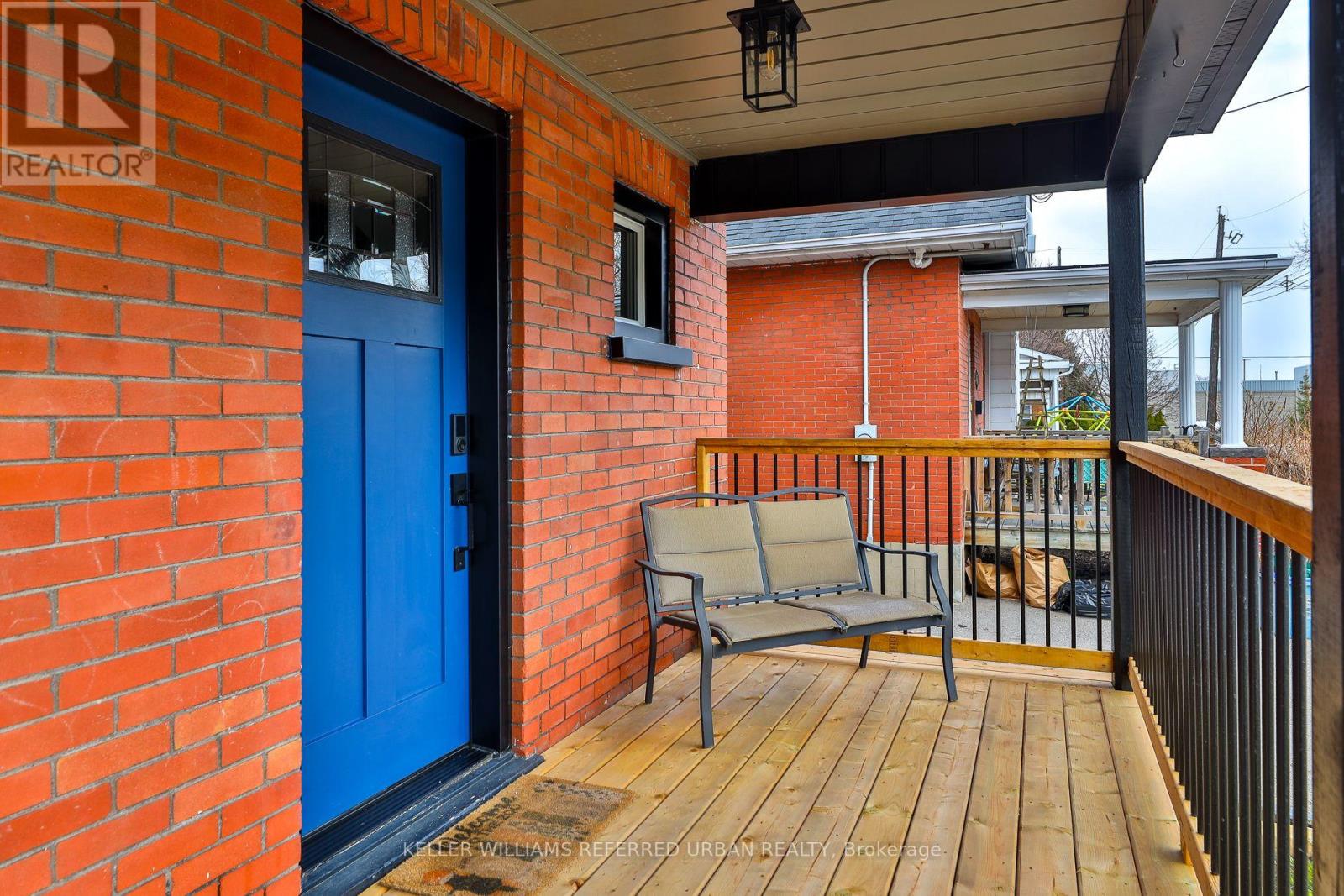 Property at 146 AGNES STREET image 3