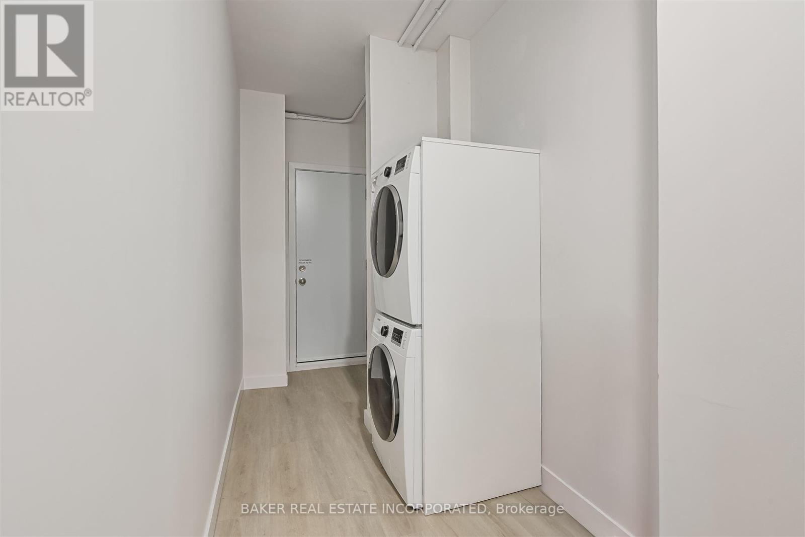 1 - 922 Queen Street E, Toronto, Ontario  M4M 1J5 - Photo 14 - E12078419
