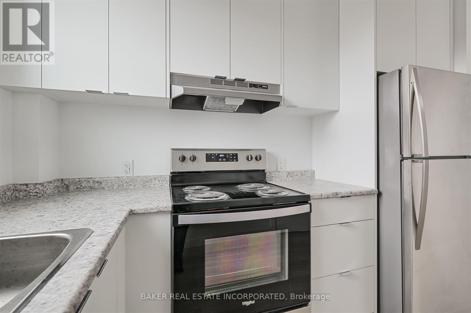 1 - 922 Queen Street E, Toronto, Ontario  M4M 1J5 - Photo 9 - E12078419
