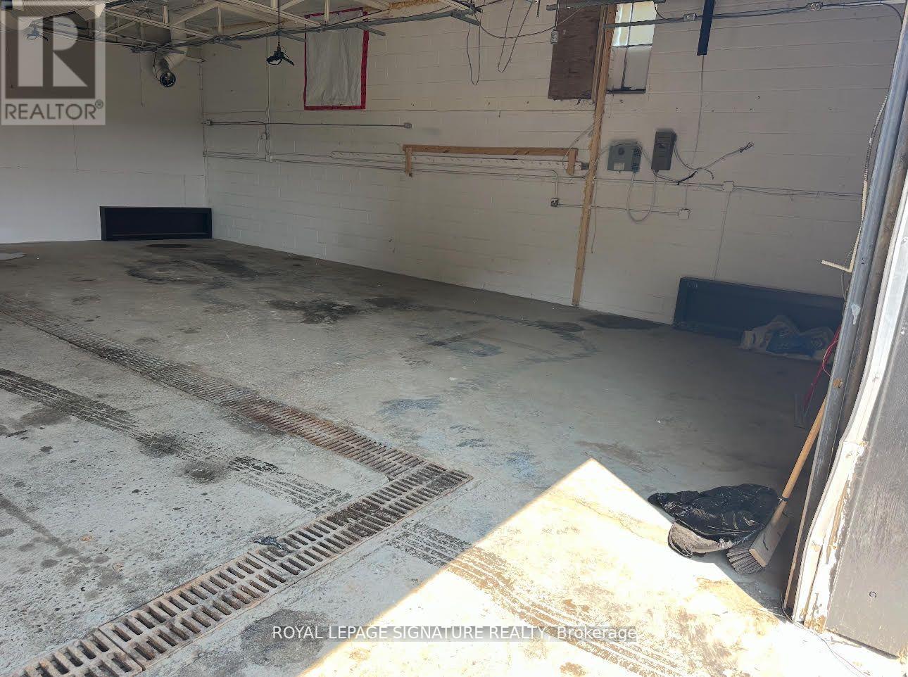 C - 37 MINFORD AVENUE, Toronto, Ontario