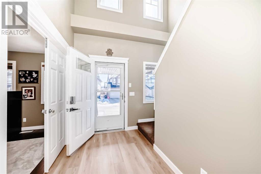 Property at 97 Evansford Circle NW image 3