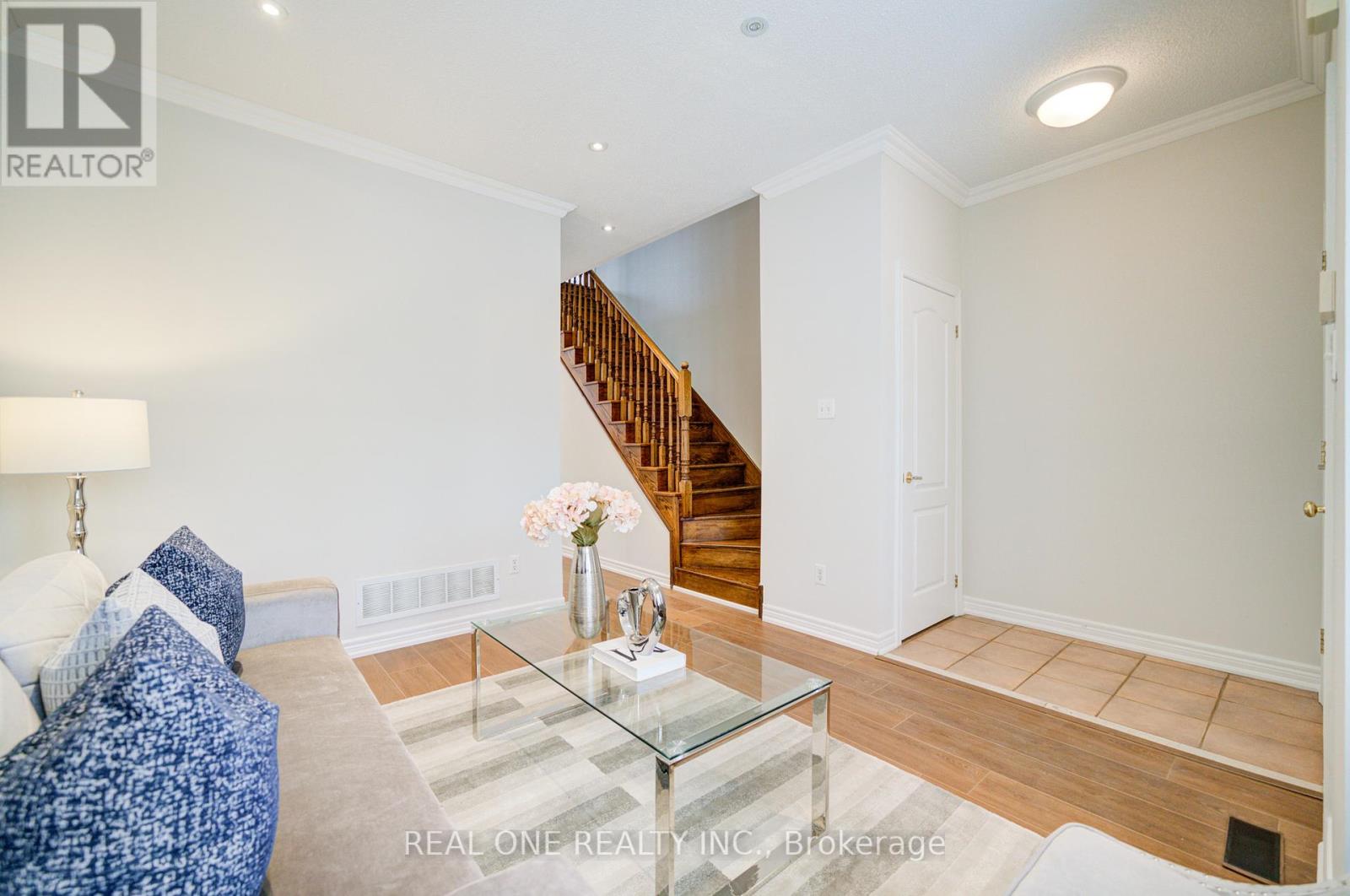 Property at 5 BERRINGER STREET image 5