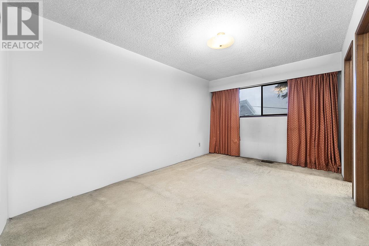 Listing Picture 10 of 17 : 1710 ISLAND AVENUE, Vancouver / 溫哥華 - 魯藝地產 Yvonne Lu Group - MLS Medallion Club Member