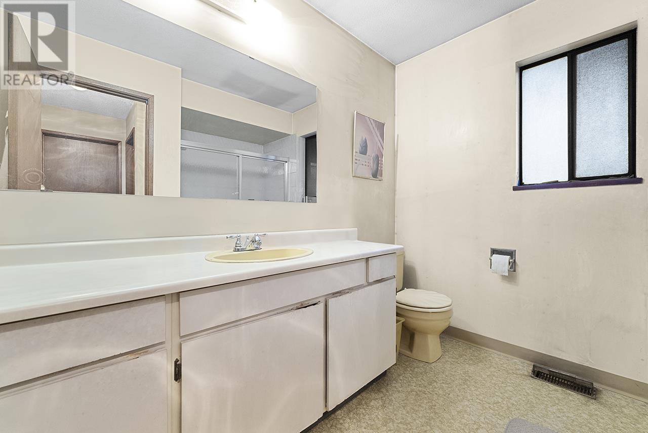 Listing Picture 12 of 17 : 1710 ISLAND AVENUE, Vancouver / 溫哥華 - 魯藝地產 Yvonne Lu Group - MLS Medallion Club Member