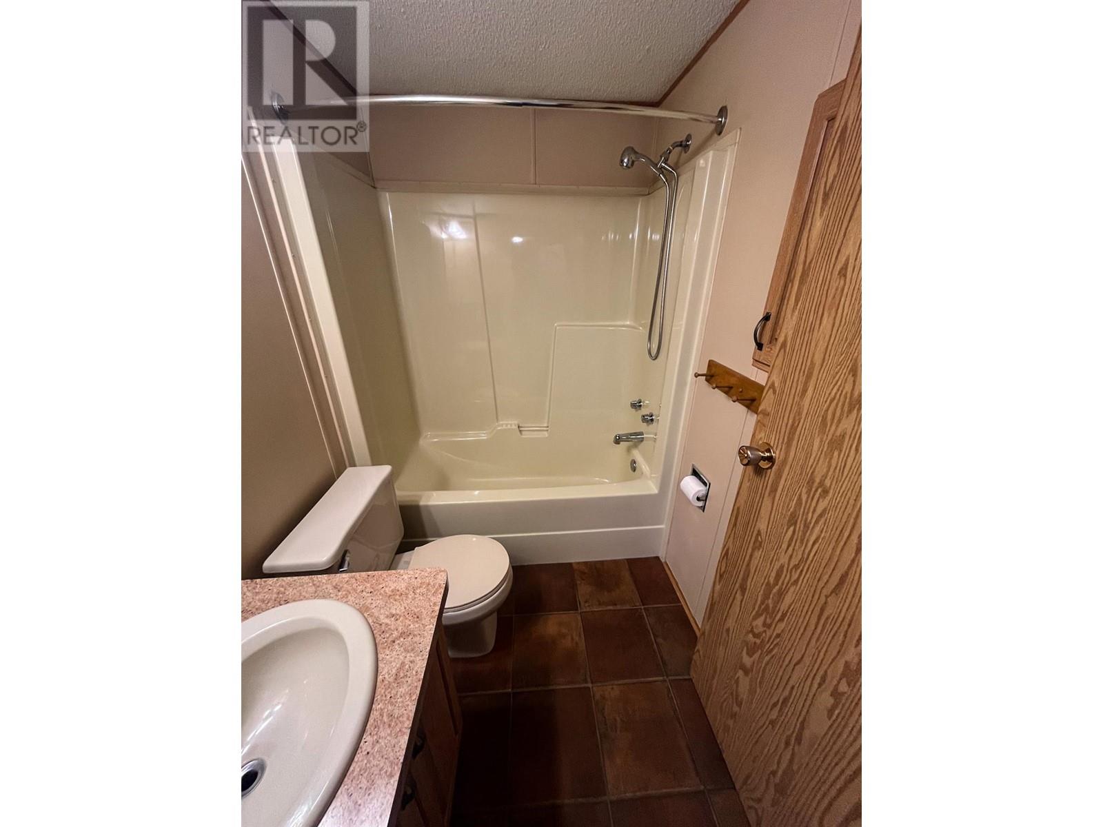 7126 3a Highway Unit# 32, Nelson, British Columbia  V1L 6S3 - Photo 23 - 10342337