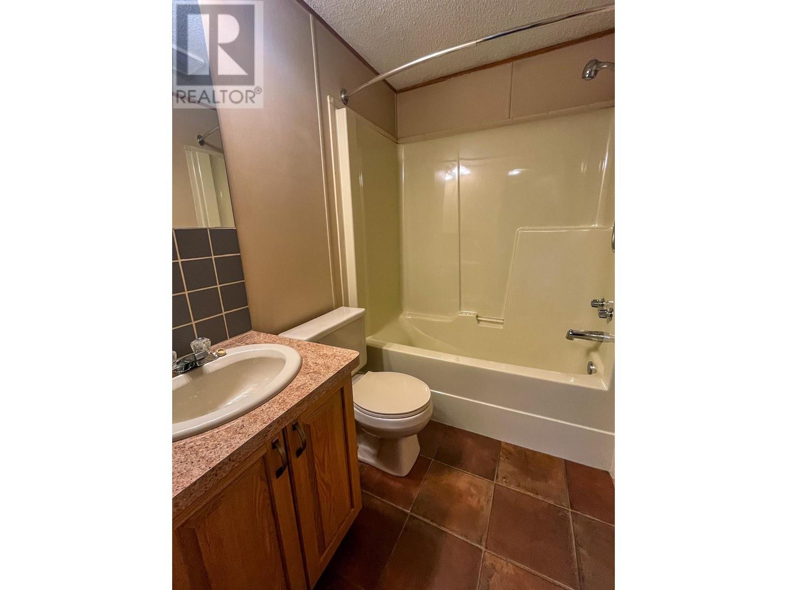 7126 3a Highway Unit# 32, Nelson, British Columbia  V1L 6S3 - Photo 9 - 10342337