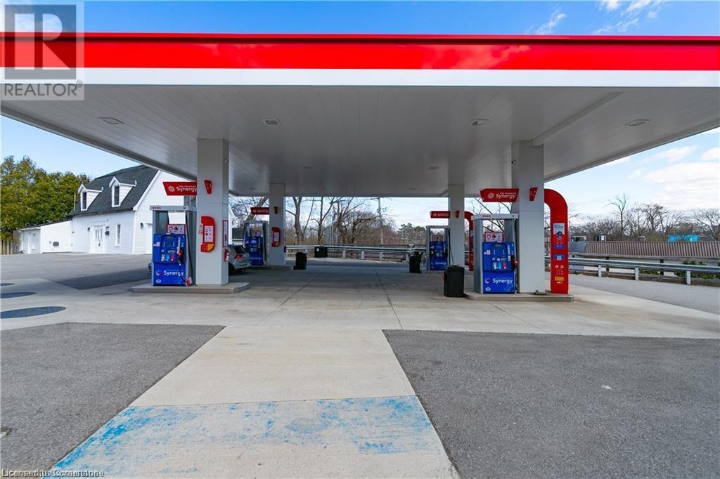 88 MAIN Street W, grimsby, Ontario