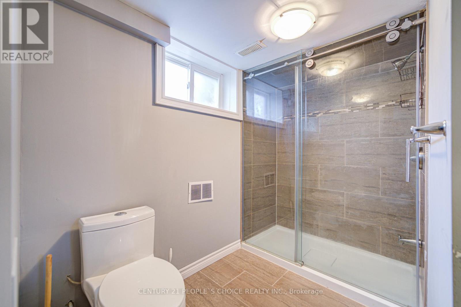 5469 Randolph Crescent, Burlington, Ontario  L7L 3C4 - Photo 34 - W12078382