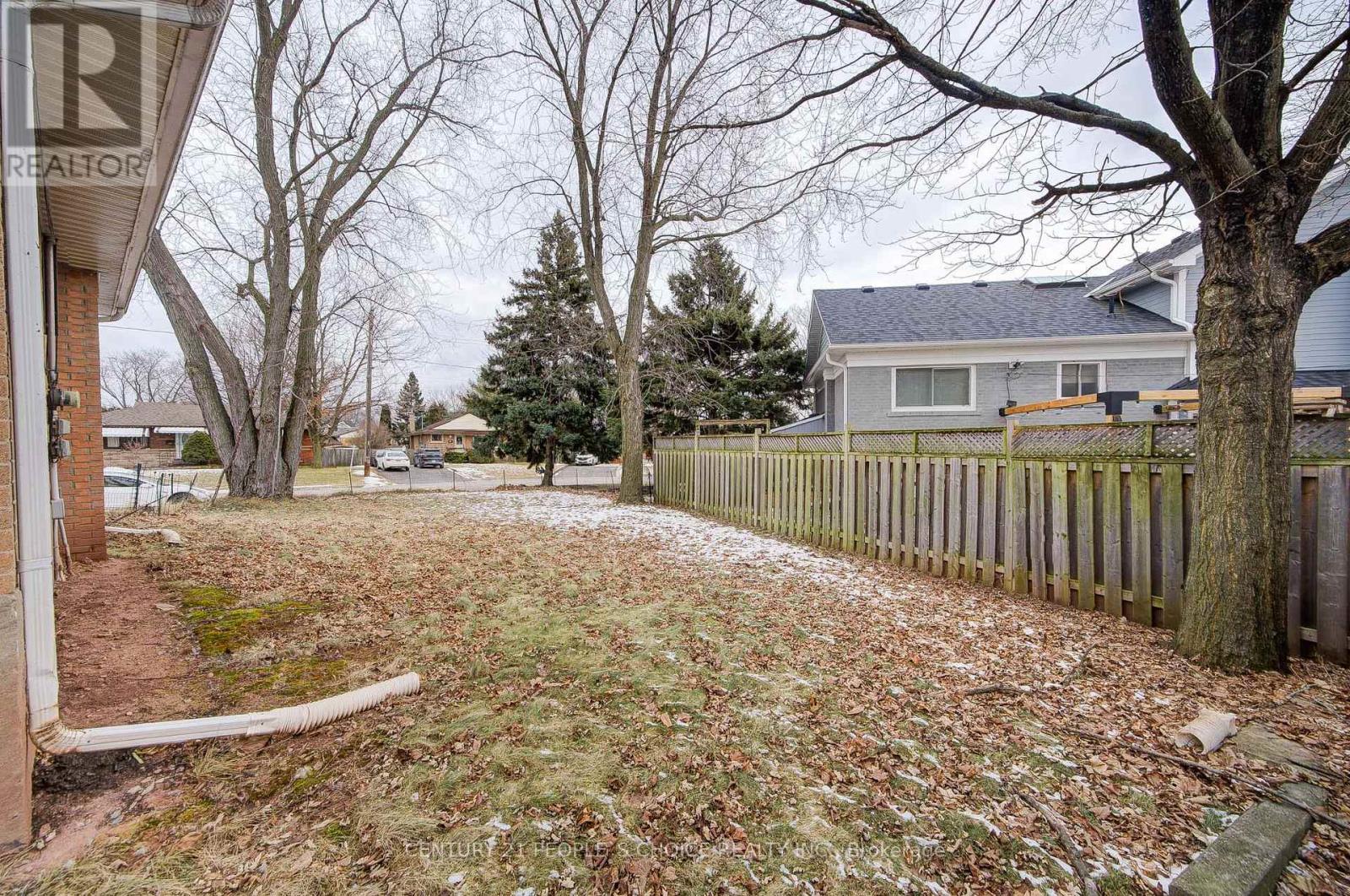 5469 Randolph Crescent, Burlington, Ontario  L7L 3C4 - Photo 38 - W12078382
