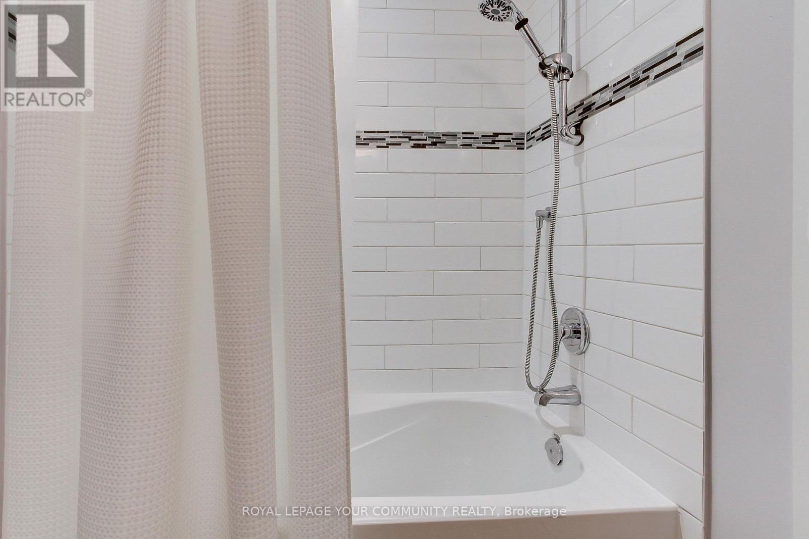 41 Mandarin Crescent W, Brampton (Central Park), Ontario  L6S 2S2 - Photo 28 - W12078426