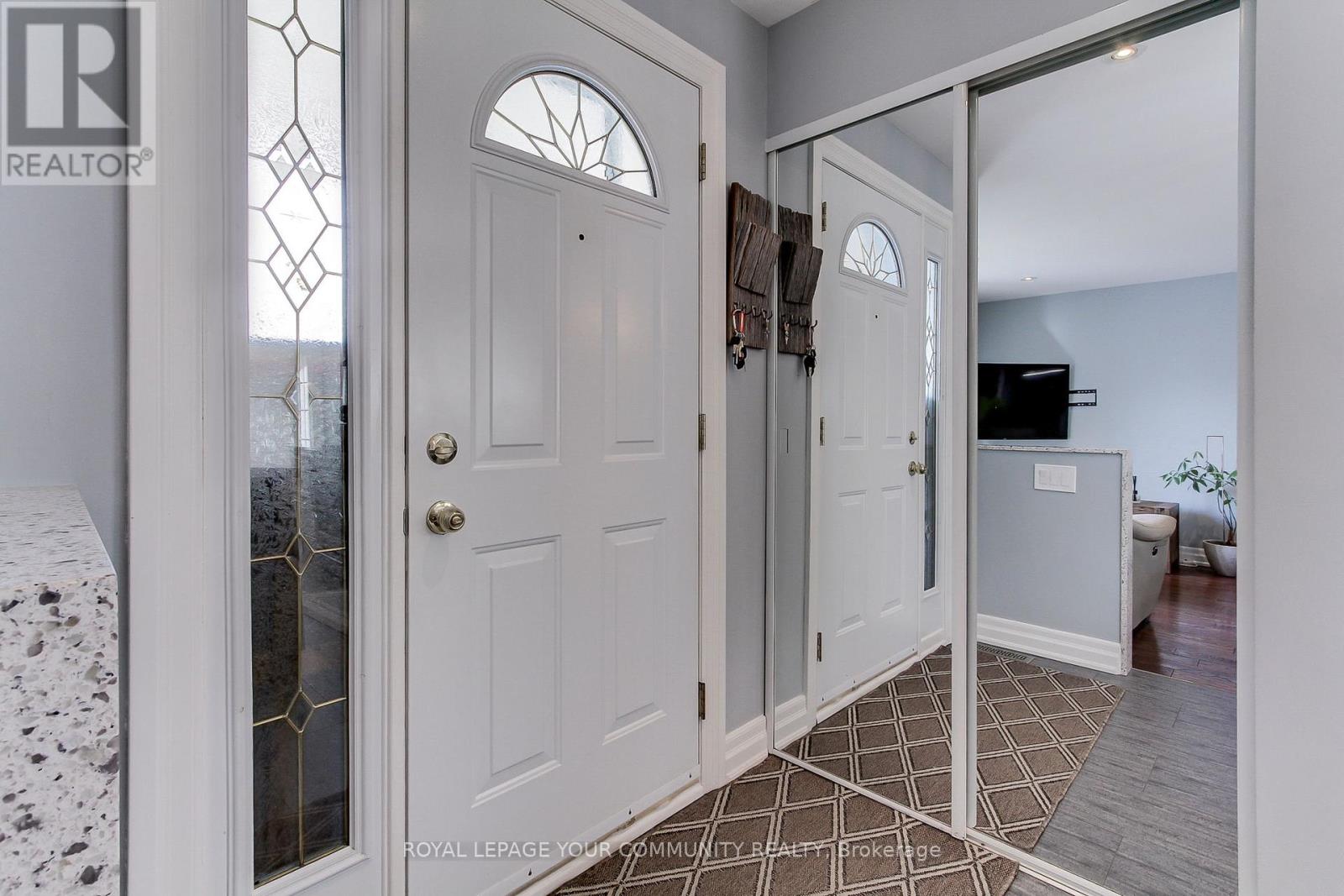 41 Mandarin Crescent W, Brampton (Central Park), Ontario  L6S 2S2 - Photo 6 - W12078426