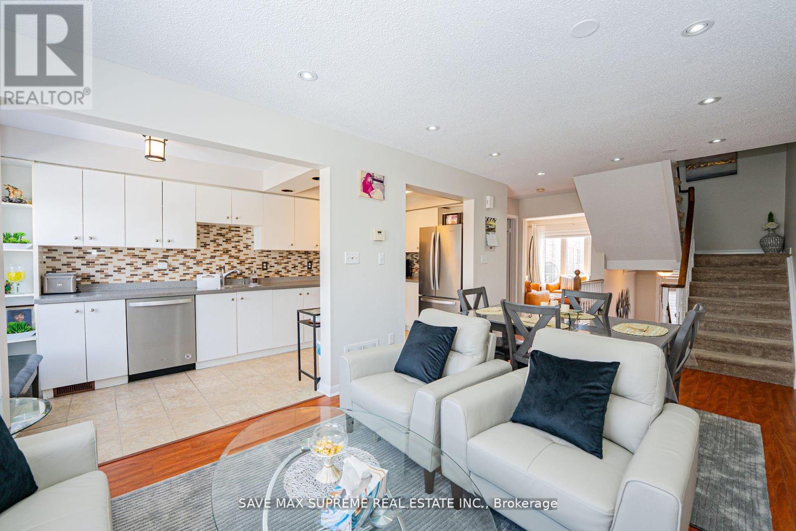 65 - 2 Clay Brick Court, Brampton, Ontario  L6V 4M7 - Photo 11 - W12078461