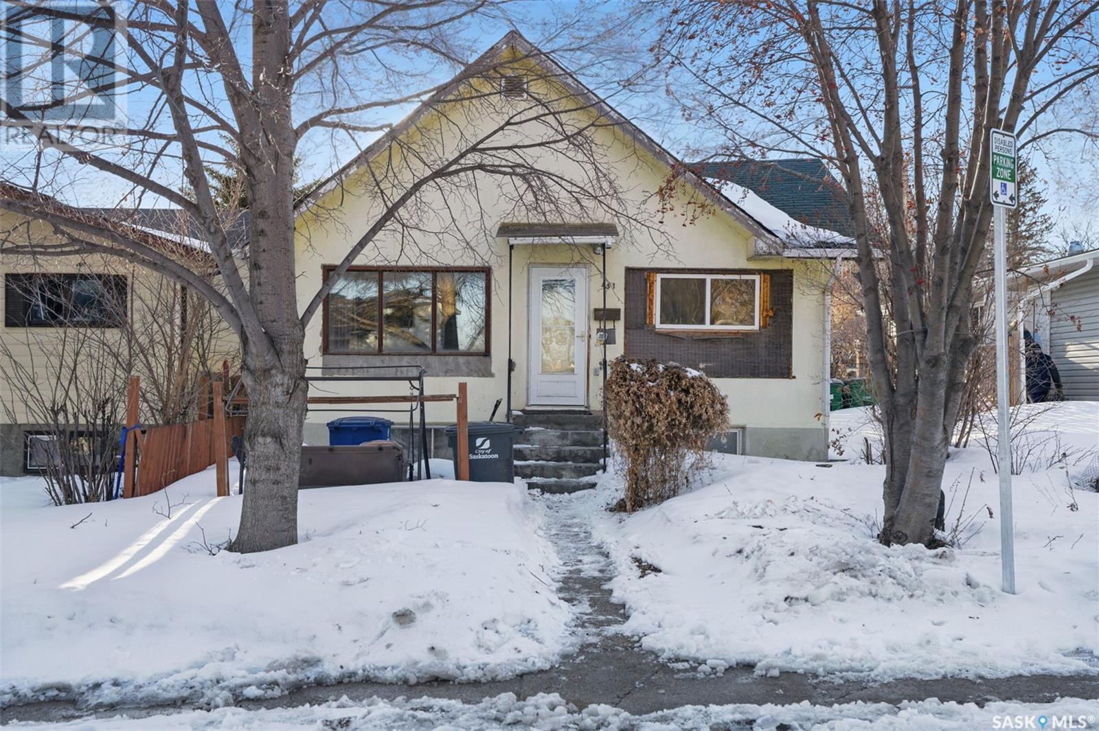 451 R AVENUE S, Saskatoon, Saskatchewan