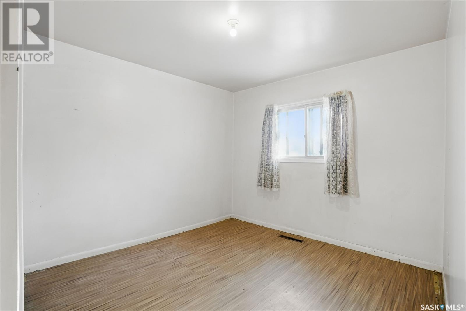 451 R Avenue S, Saskatoon, Saskatchewan  S7M 2Z4 - Photo 11 - SK002368