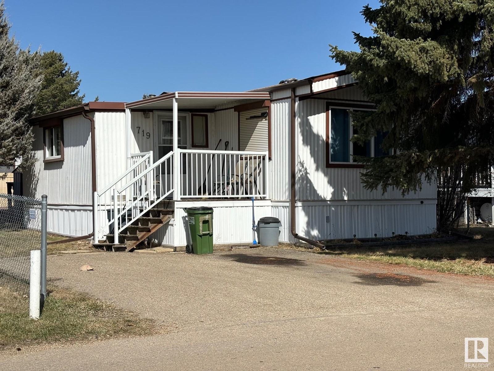719 Evergreen WY NE, Edmonton, Alberta