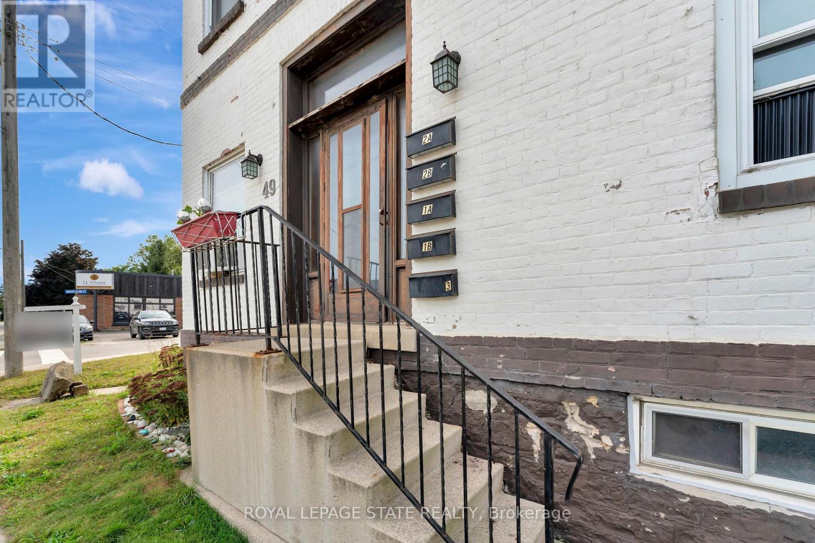 49 Dumfries Street, Brant, Ontario  N3L 2C9 - Photo 4 - X12078385