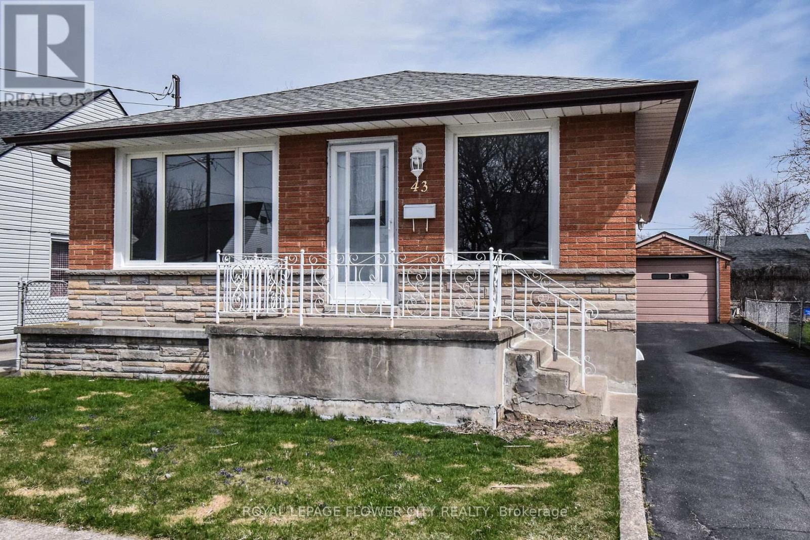 Property at 43 MARY STREET image 2