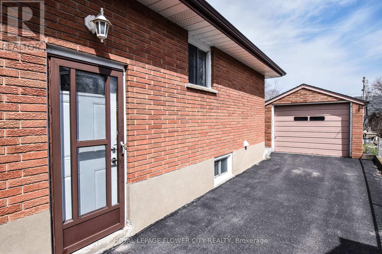 43 Mary Street, Fort Erie, Ontario  L2A 4A4 - Photo 46 - X12078492