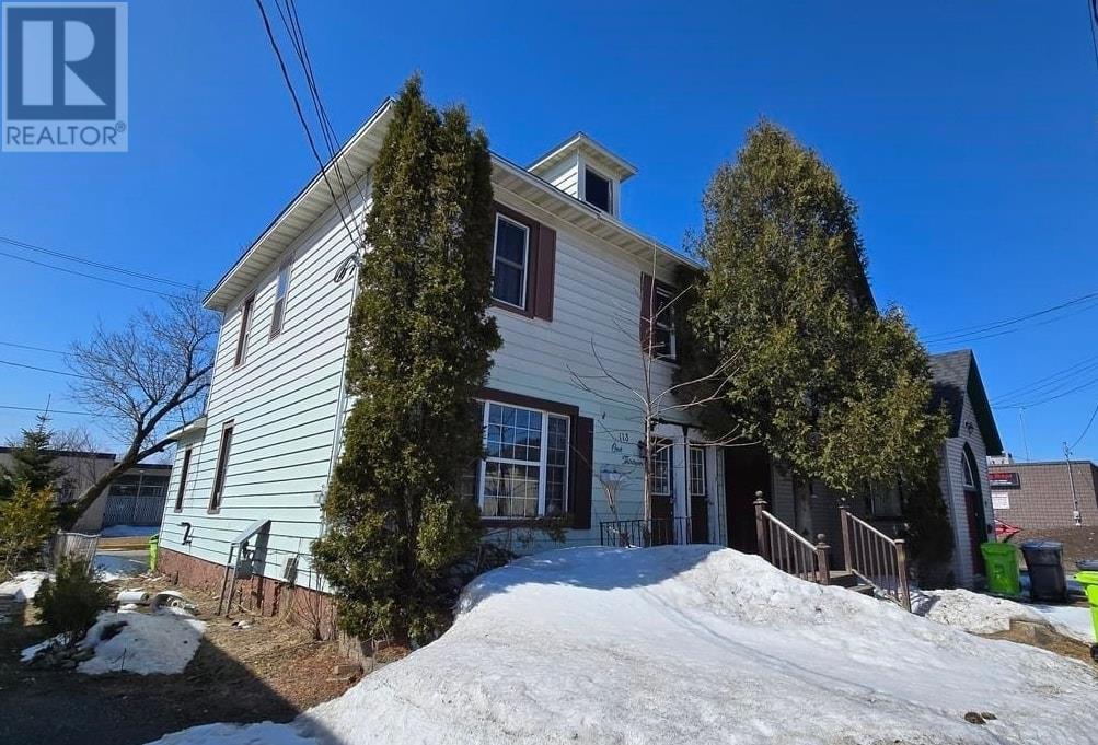113 Grosvenor Ave, Sault Ste Marie, Ontario  P6B 2M2 - Photo 3 - SM250741