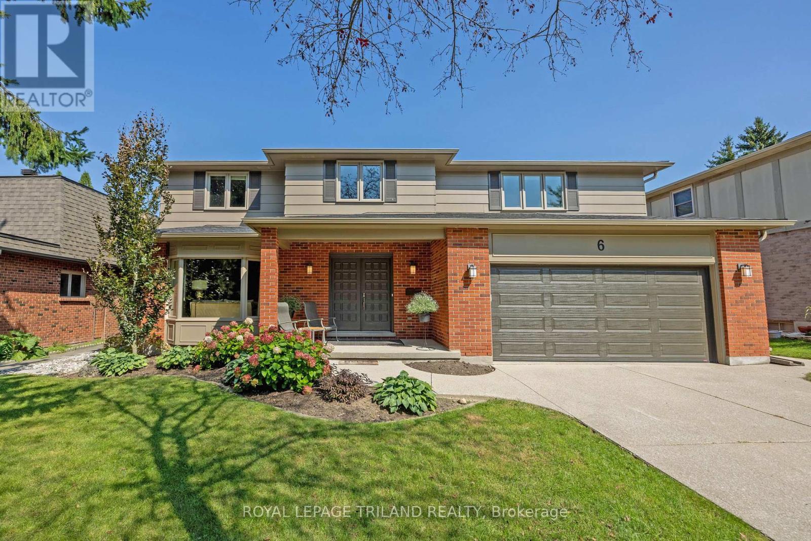 6 Widdicomb Crescent