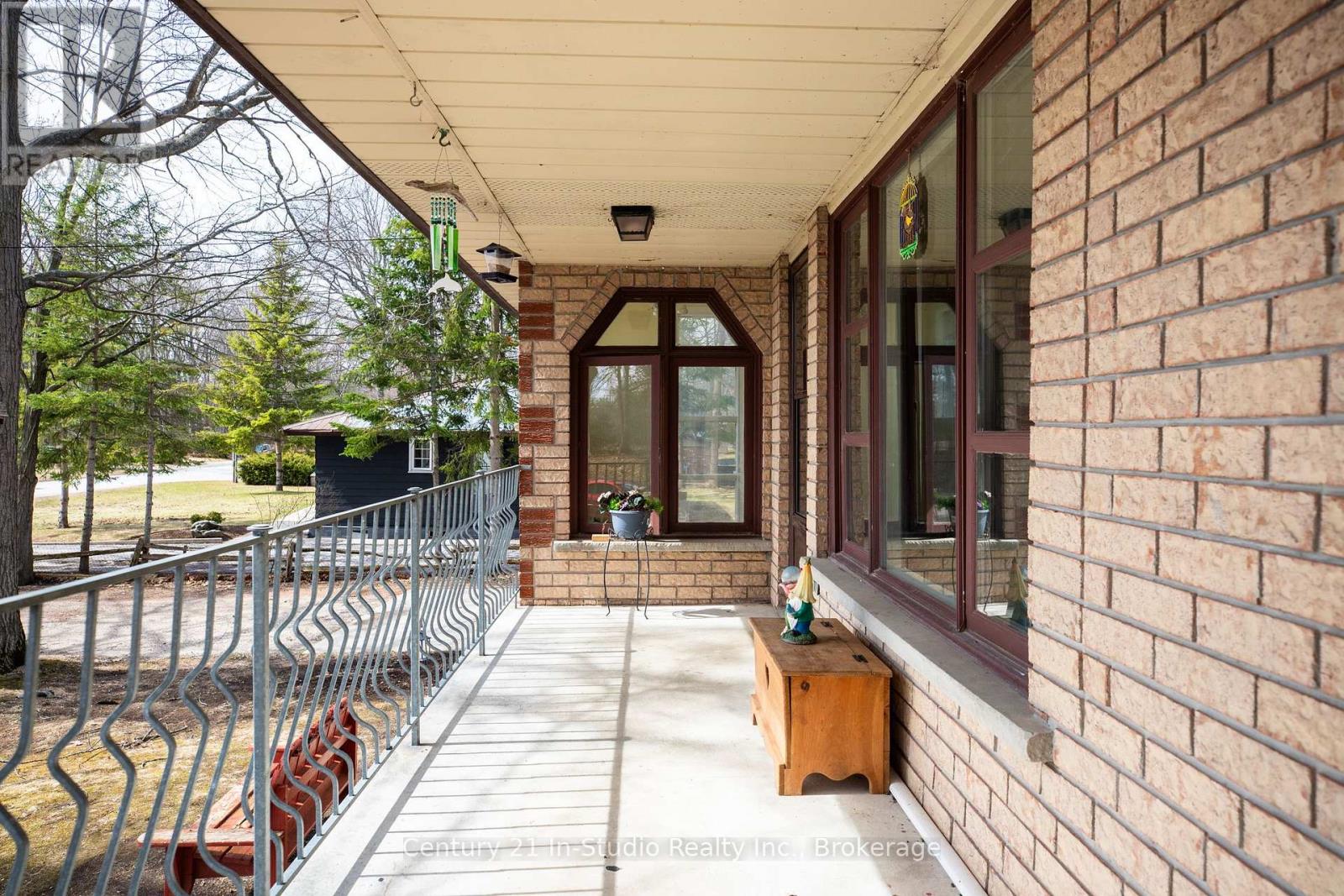 152 Frederick Drive, Wasaga Beach, Ontario  L9Z 1P1 - Photo 18 - S12078560