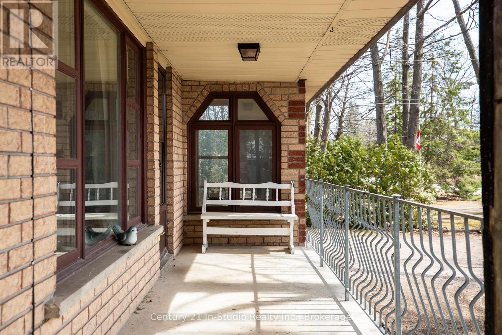 152 Frederick Drive, Wasaga Beach, Ontario  L9Z 1P1 - Photo 19 - S12078560
