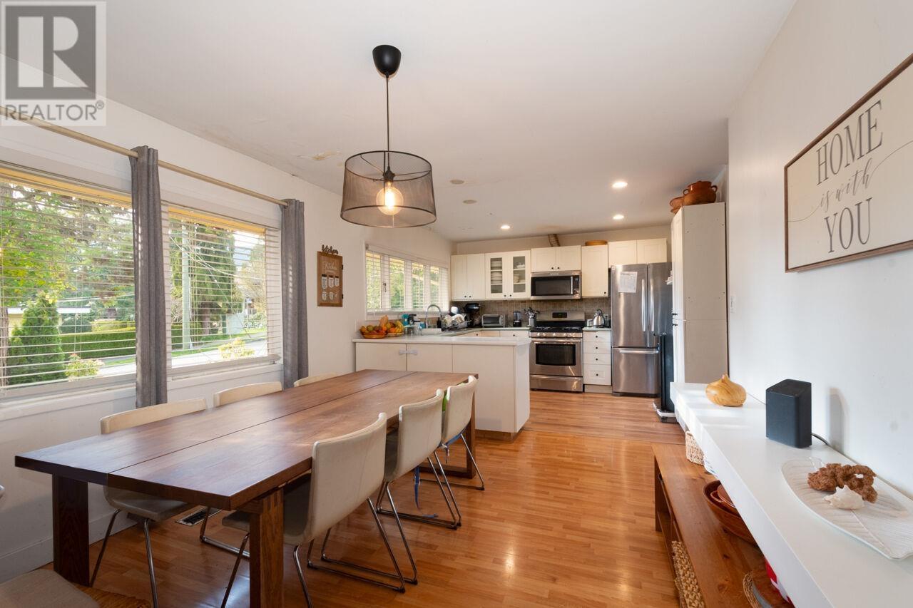 1296 Inglewood Avenue, West Vancouver, British Columbia  V7T 1Y6 - Photo 6 - R2989508
