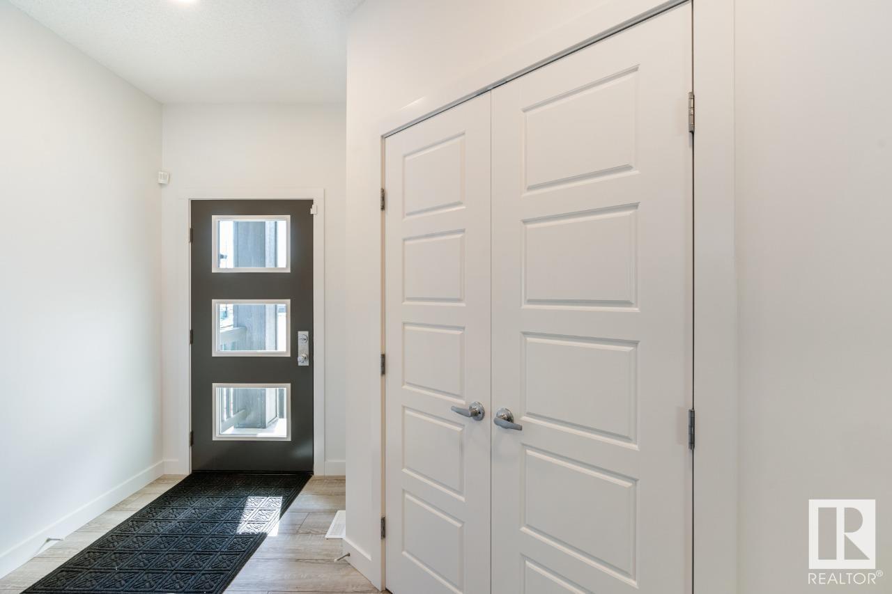 Property at 362 Bluff CV image 2