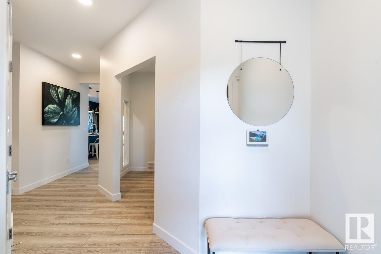 Property at 362 Bluff CV image 3