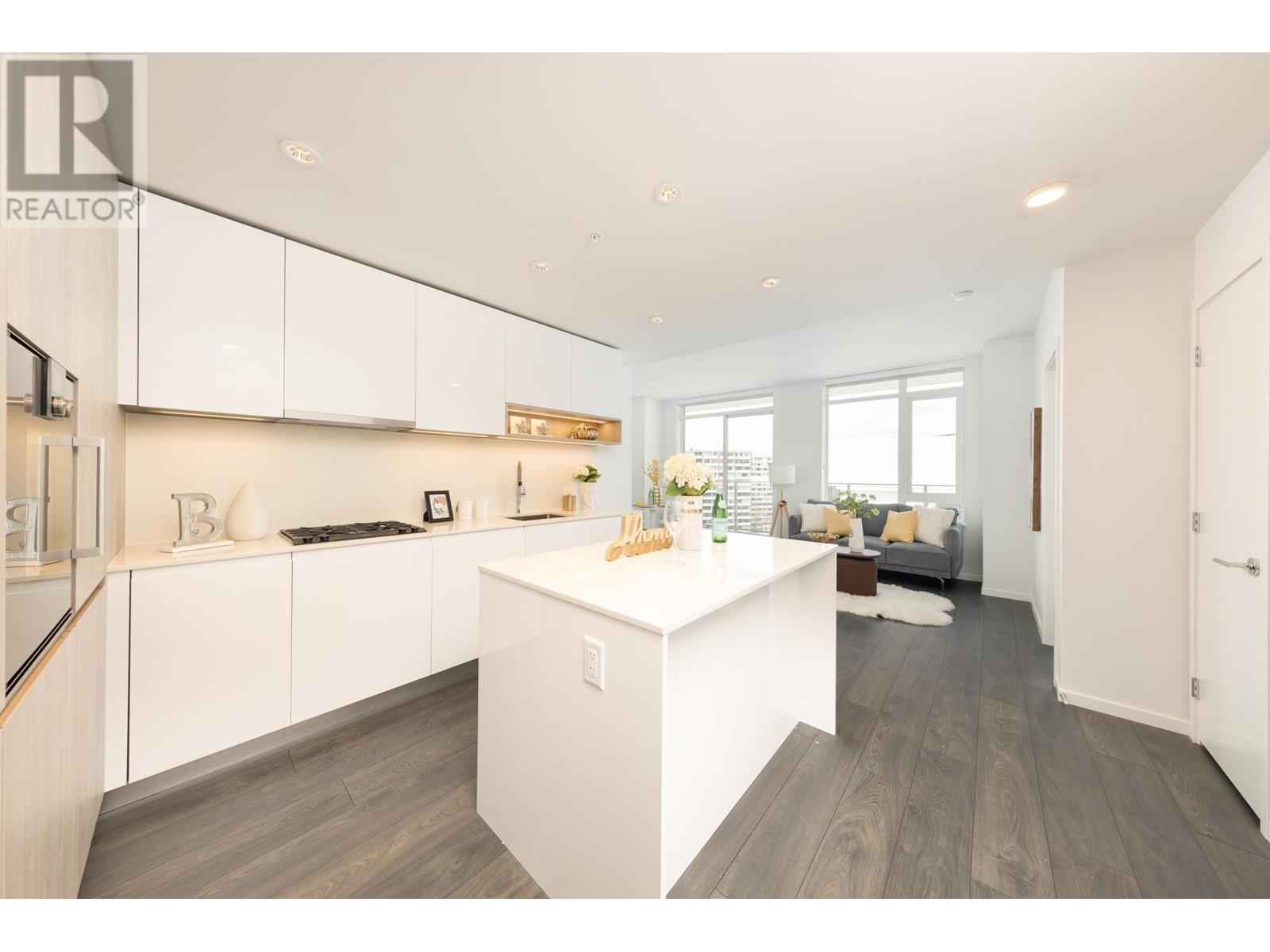 Listing Picture 6 of 36 : 1203 6788 MINORU BOULEVARD, Richmond / 烈治文 - 魯藝地產 Yvonne Lu Group - MLS Medallion Club Member