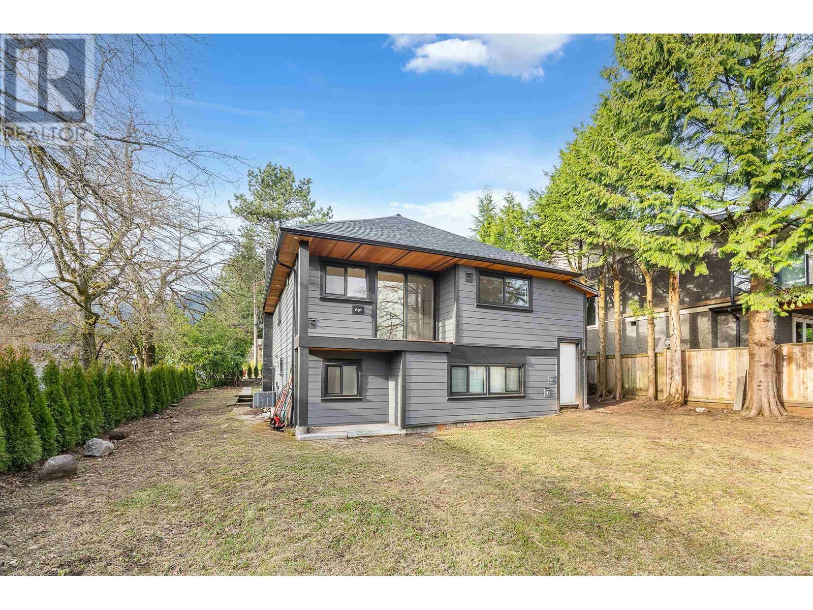 293 W Windsor Road, North Vancouver, British Columbia  V7N 2N2 - Photo 38 - R2989296