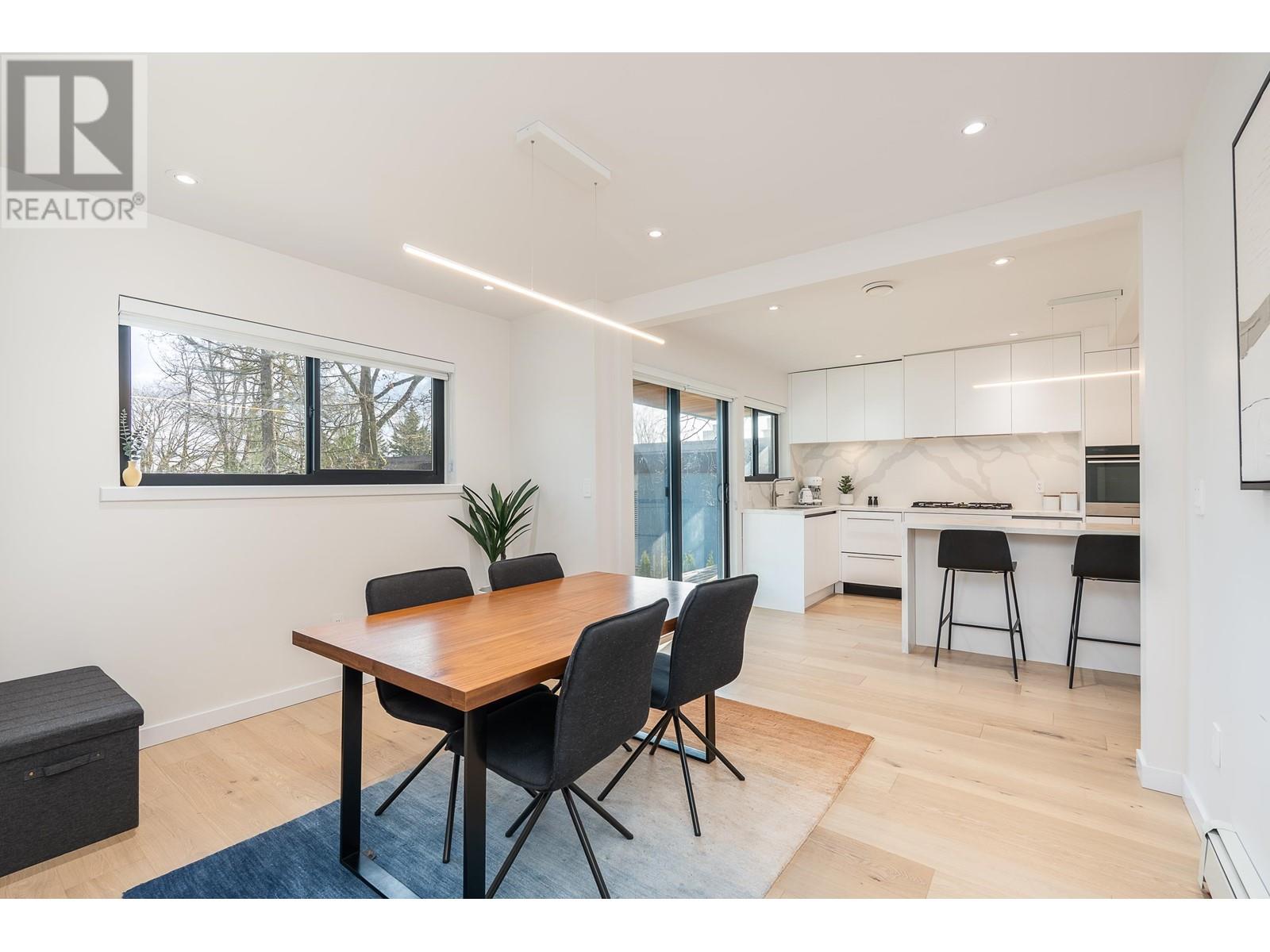 293 W Windsor Road, North Vancouver, British Columbia  V7N 2N2 - Photo 15 - R2989296