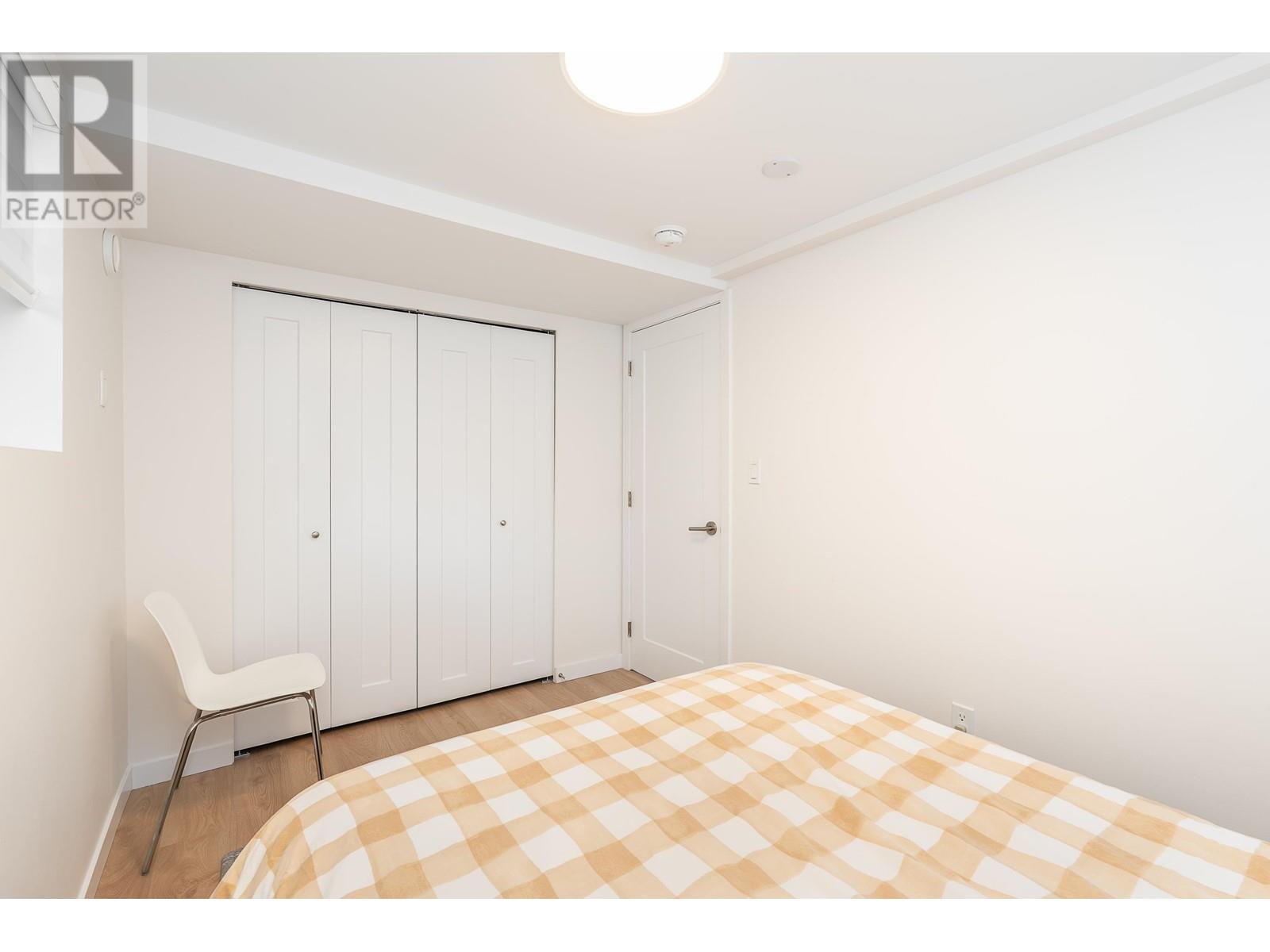 293 W Windsor Road, North Vancouver, British Columbia  V7N 2N2 - Photo 34 - R2989296