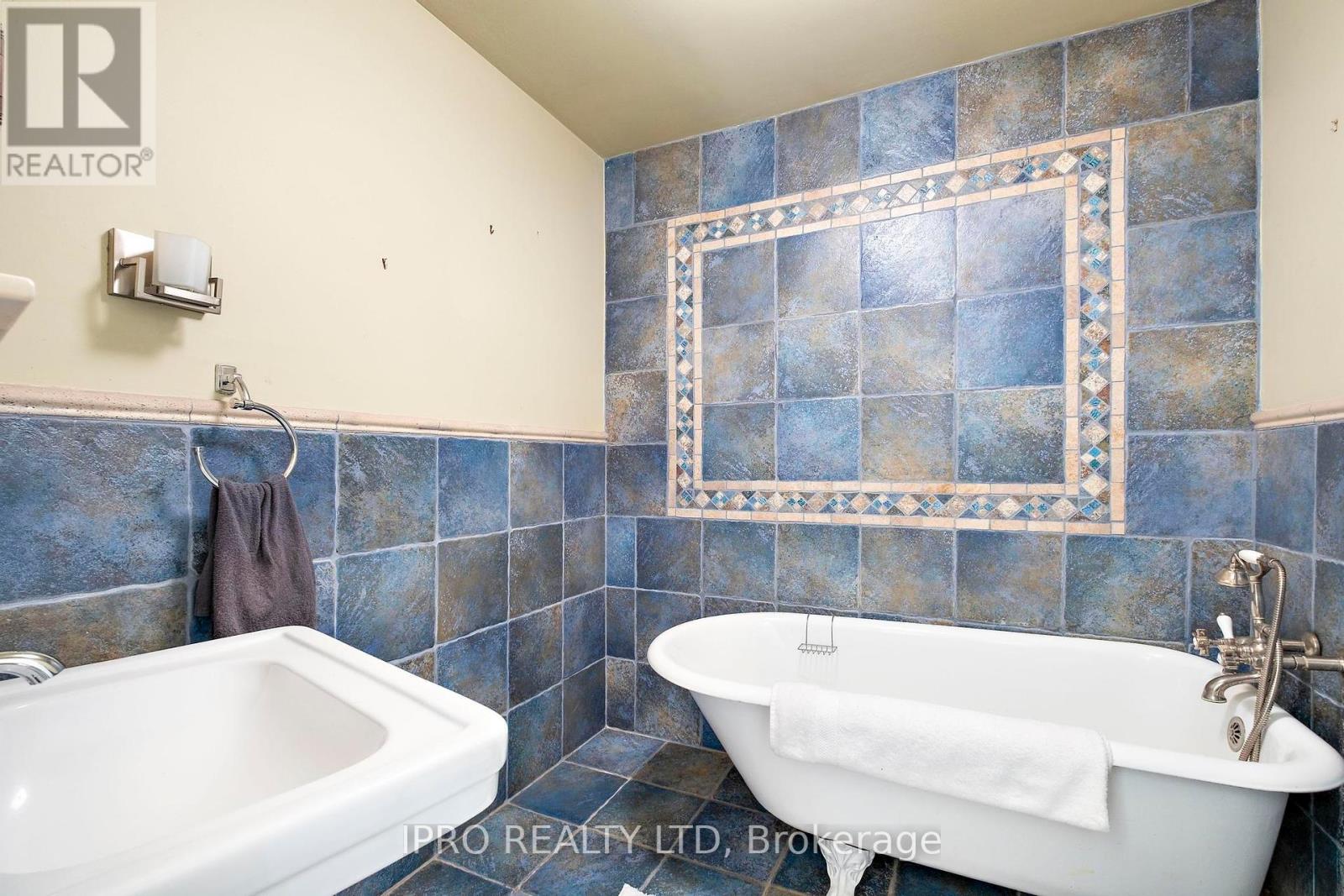 11 Maple Lane, Caledon (Palgrave), Ontario  L7E 0L3 - Photo 14 - W12078497