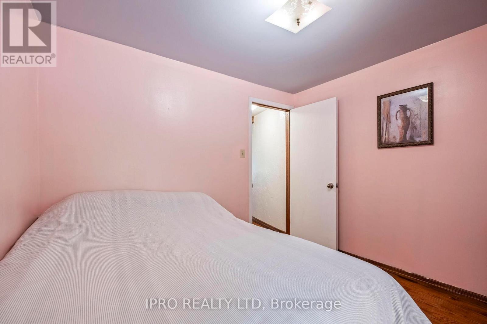 11 Maple Lane, Caledon (Palgrave), Ontario  L7E 0L3 - Photo 16 - W12078497