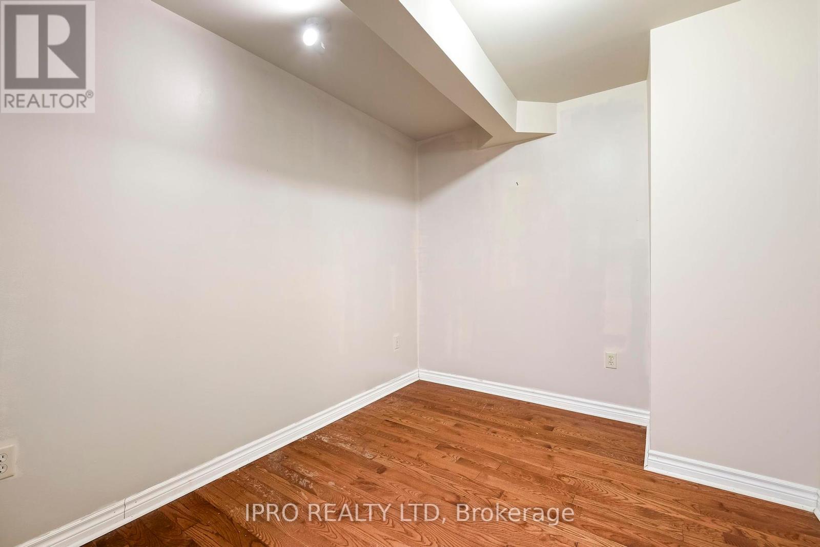 11 Maple Lane, Caledon (Palgrave), Ontario  L7E 0L3 - Photo 23 - W12078497