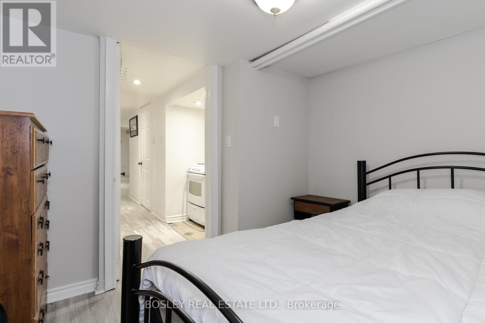 Lower - 1154 Dovercourt Road, Toronto (Dovercourt-Wallace Emerson-Junction), Ontario  M6H 2X9 - Photo 11 - W12078530
