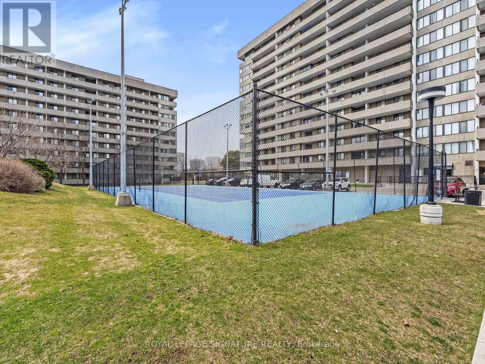 1403 - 1300 Mississauga Valley Boulevard, Mississauga, Ontario  L5A 3S8 - Photo 31 - W12078542