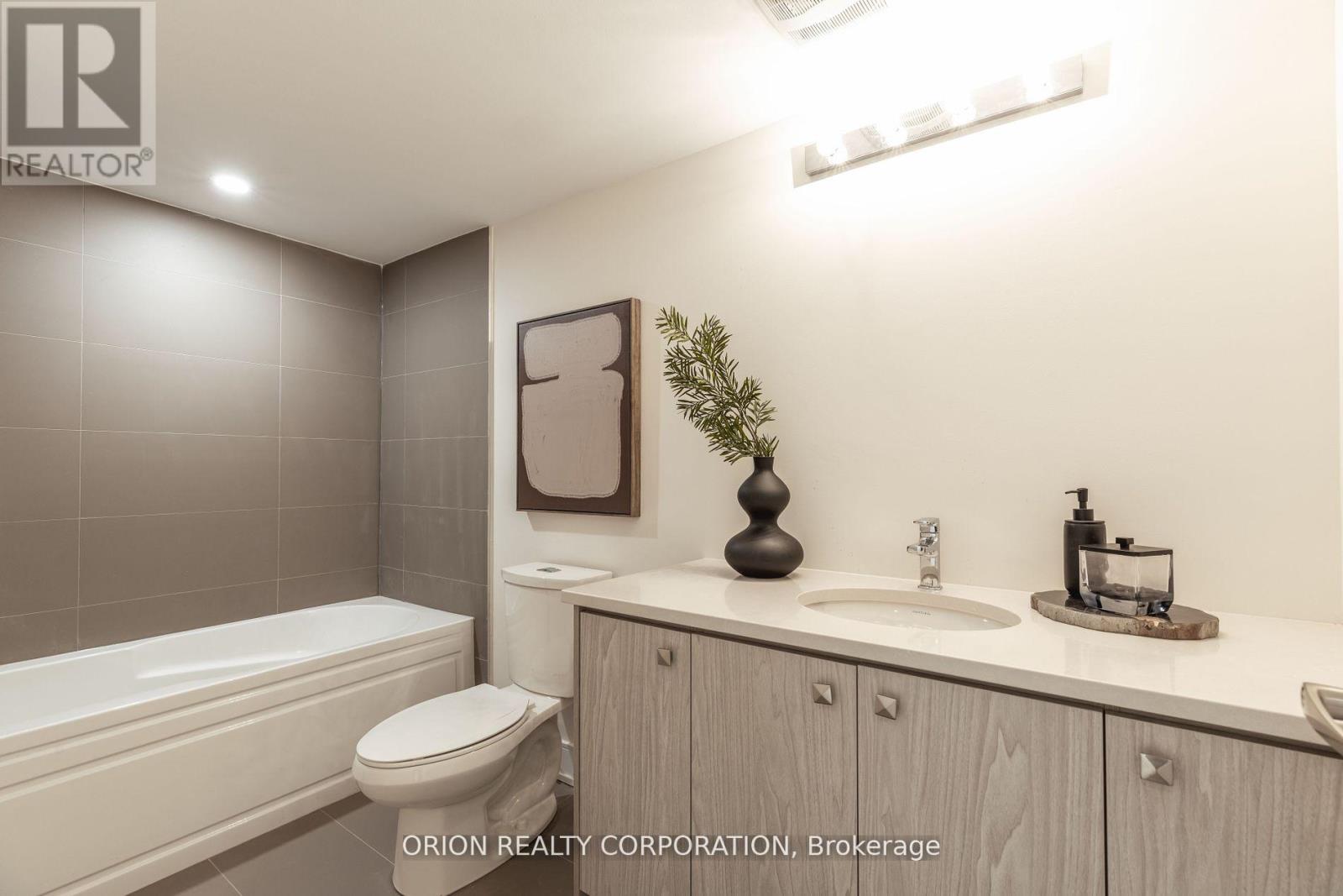 36b - 21 Innes Avenue, Toronto, Ontario  M6E 4P3 - Photo 13 - W12078550