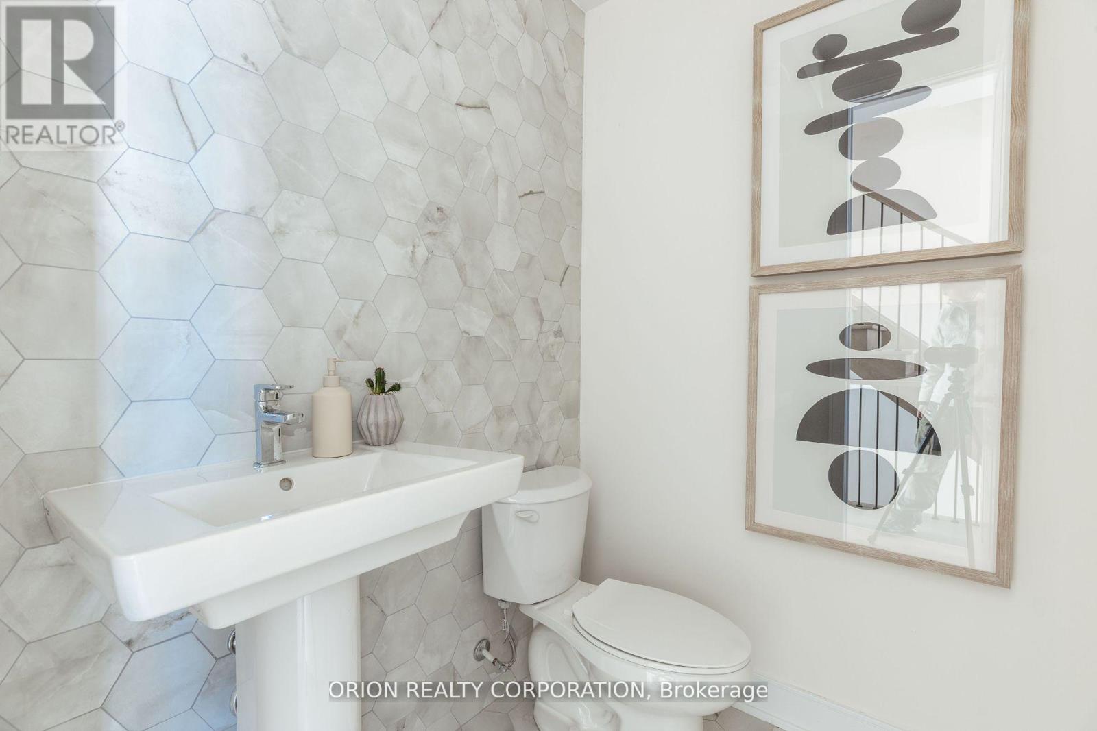 36b - 21 Innes Avenue, Toronto, Ontario  M6E 4P3 - Photo 15 - W12078550