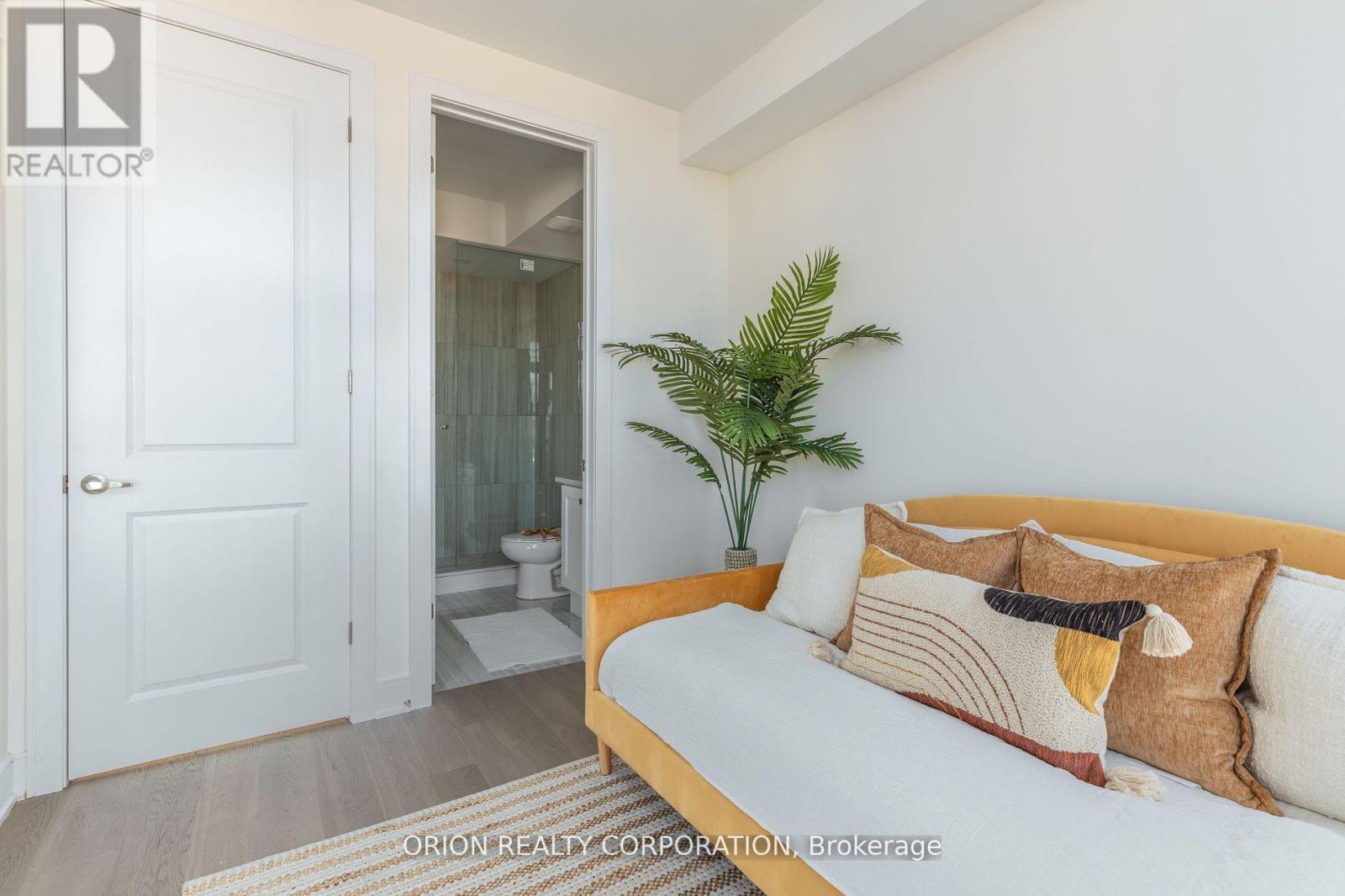 36b - 21 Innes Avenue, Toronto, Ontario  M6E 4P3 - Photo 23 - W12078550