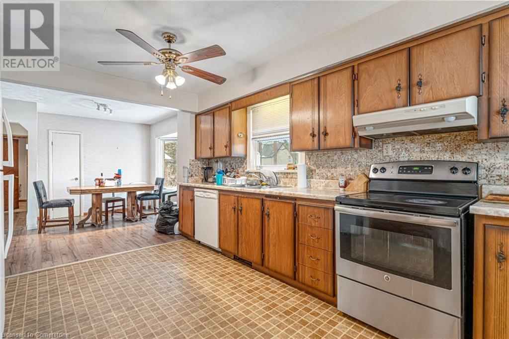 Property at 44 WEST Avenue image 4