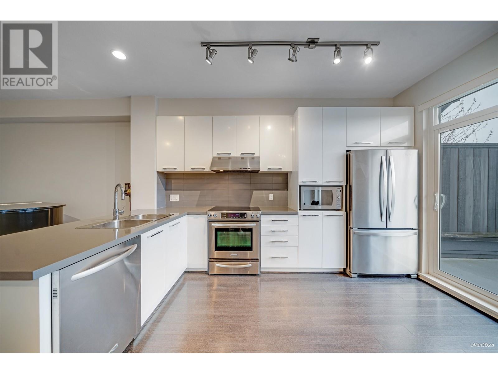 8 1338 Hames Crescent, Coquitlam, British Columbia  V3E 0J2 - Photo 13 - R2989397